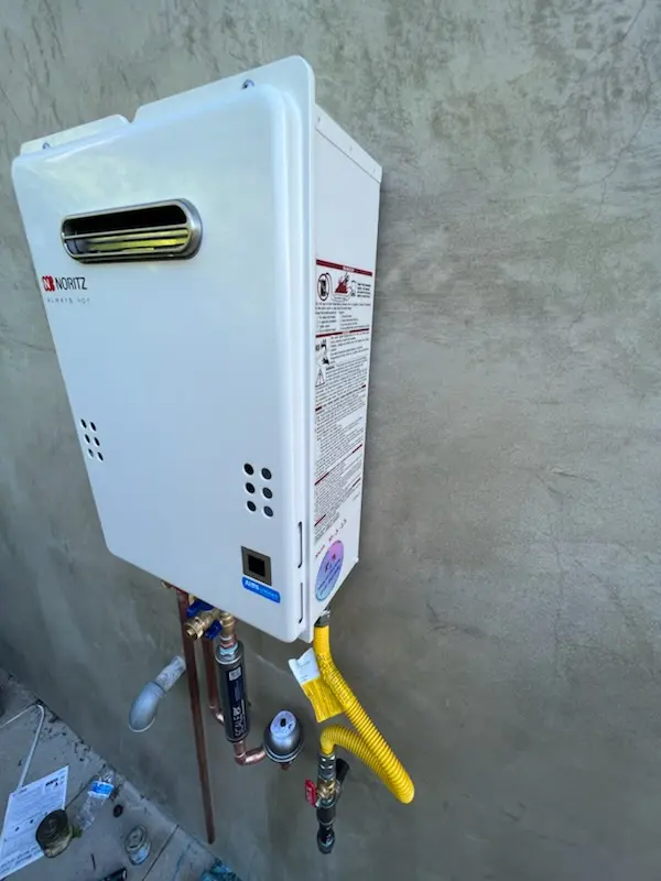 Tankless water heater installation for Melrose Paradise homes